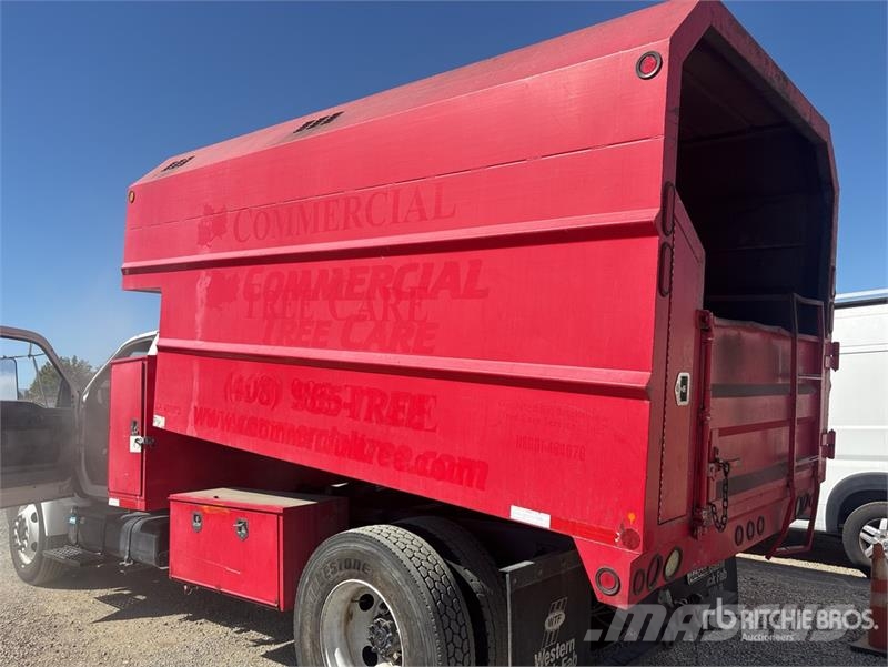 Ford F-650 4x2 Chipper Truck Hakkeveokid