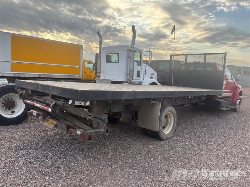 Ford F-650 4x2 Crew Cab Flatbed Truck (Inoperable) 平ボディー
