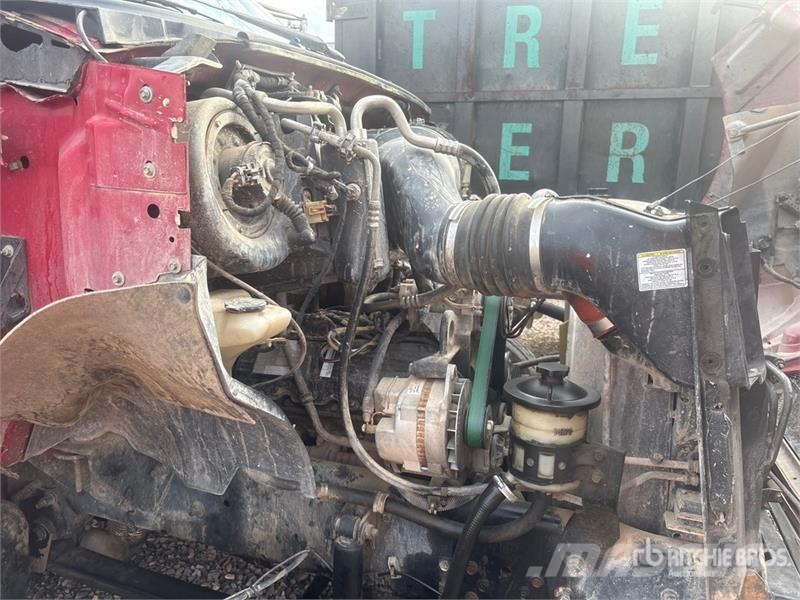 Ford F-650 4x2 Crew Cab Flatbed Truck (Inoperable) 平ボディー