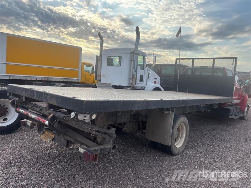 Ford F-650 4x2 Crew Cab Flatbed Truck (Inoperable) 平ボディー