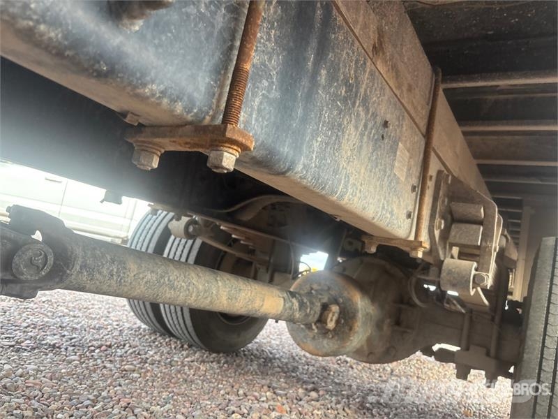 Ford F-650 4x2 Crew Cab Flatbed Truck (Inoperable) 平ボディー