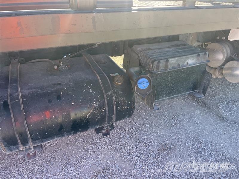 Ford F-650 4x2 Flatbed Truck Pritschenwagen/Pritschenwagen mit Seitenklappe