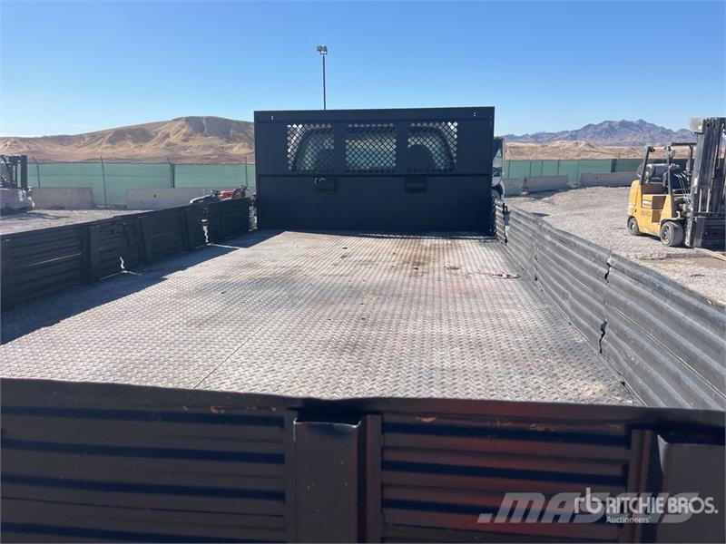Ford F-650 4x2 Flatbed Truck Pritschenwagen/Pritschenwagen mit Seitenklappe