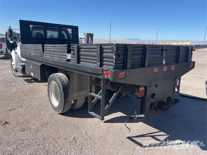 Ford F-650 4x2 Flatbed Truck Pritschenwagen/Pritschenwagen mit Seitenklappe