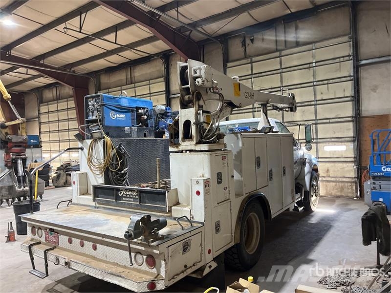 Ford F-650 4x2 Service Truck مركبات الأغراض العامة
