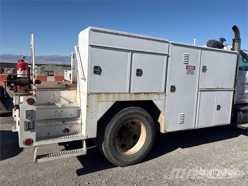 Ford F-650 4x2 Utility Truck Prekucniki