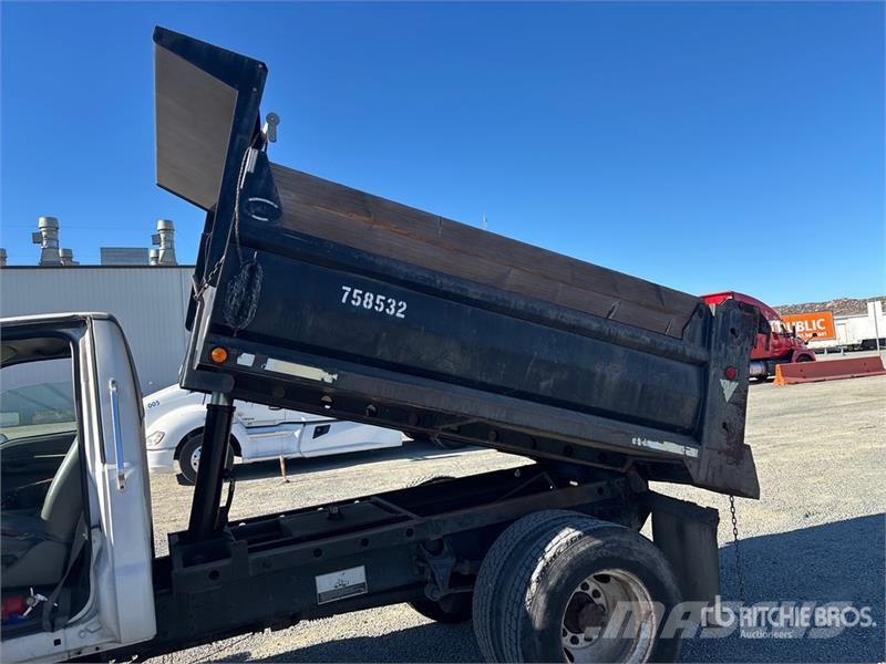 Ford F-650 XL 4x2 S/A Dump Truck 自卸式货车