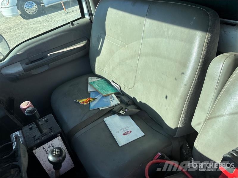 Ford F-650 XL 4x2 S/A Dump Truck 自卸式货车