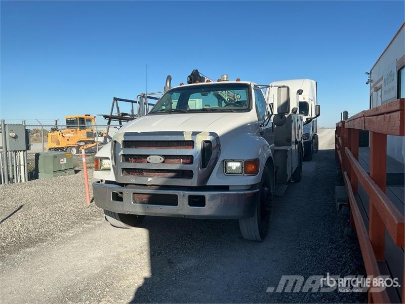 Ford F-650 XLT 4x2 Service Truck Kommunalt / generelt kjøretøy