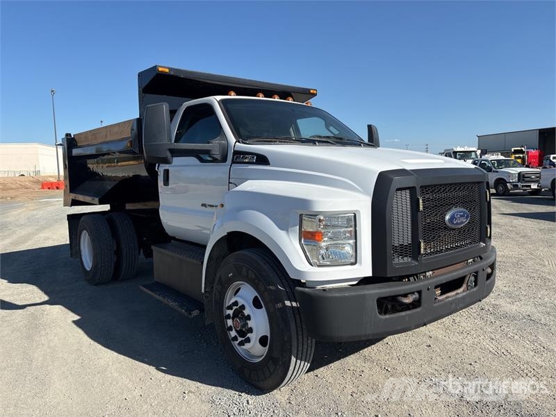 Ford F-750 Tippbilar