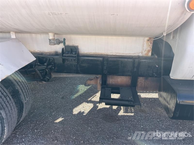 Ford F-750 Tankvogne - vand