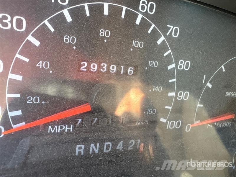 Ford F-750 キャビン及び内装