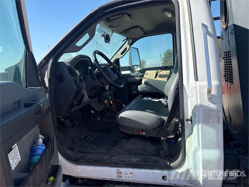 Ford F-750 Автокрани