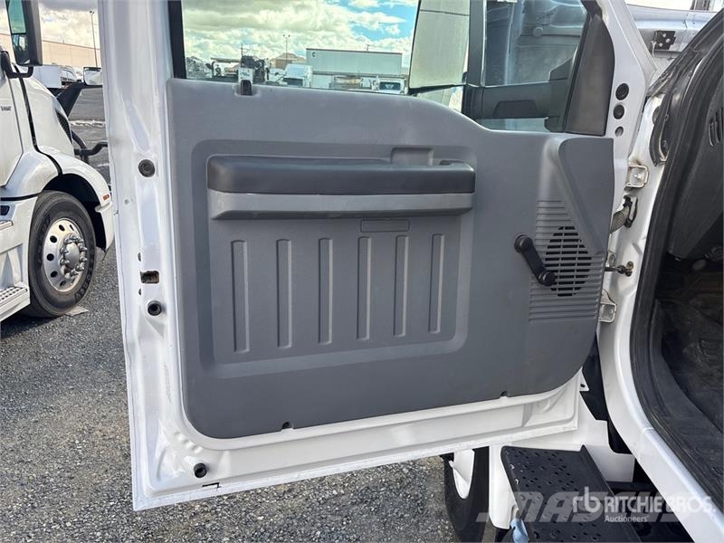 Ford F-750 Tippbilar