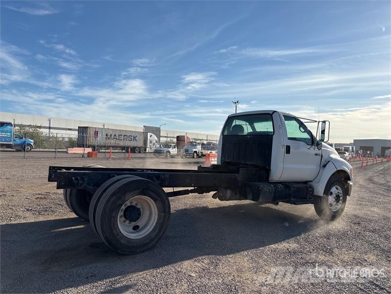 Ford F-750 Kabine i unutrašnjost