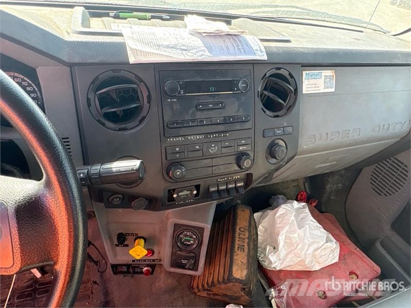 Ford F-750 Автокрани