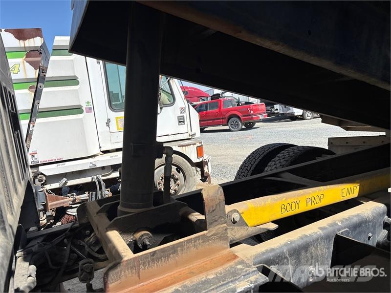 Ford F-750 Sora- ja kippiautot