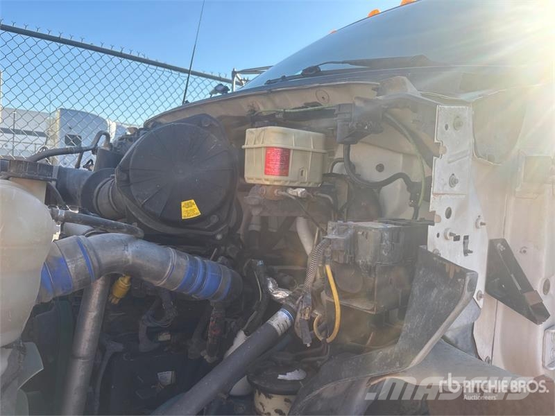 Ford F-750 Tovornjaki za vodo