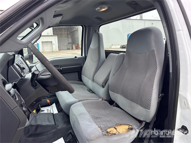 Ford F-750 Cabins and interior