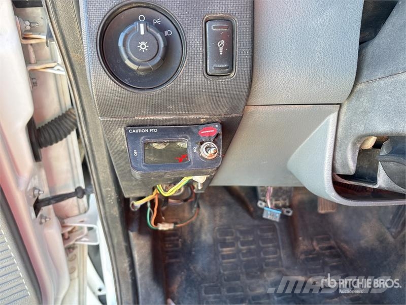 Ford F-750 Tippbilar