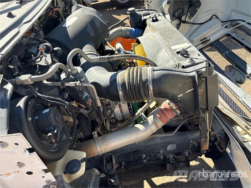Ford F-750 Tovornjaki za vodo