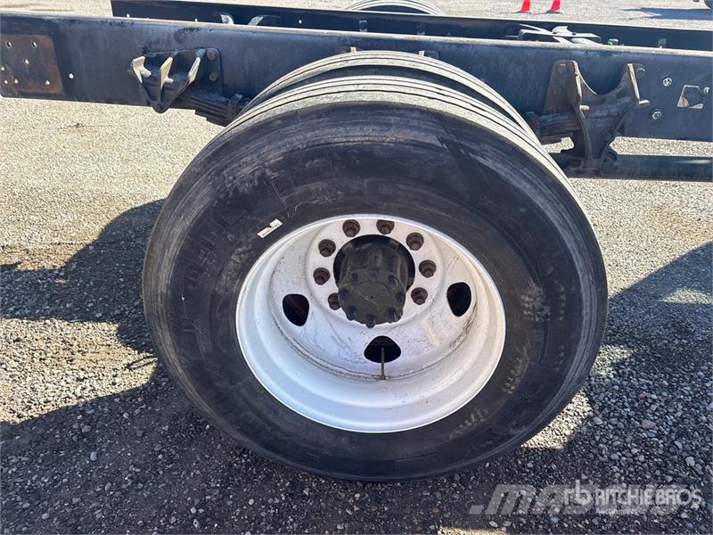 Ford F-750 キャビン及び内装