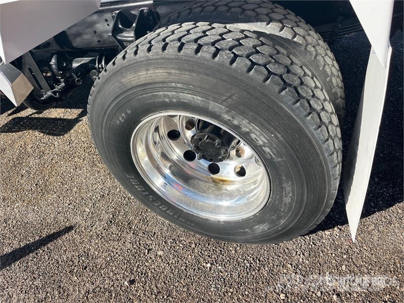 Ford F-750 Ūdens mašīnas