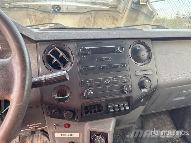 Ford F-750 Wassertanker