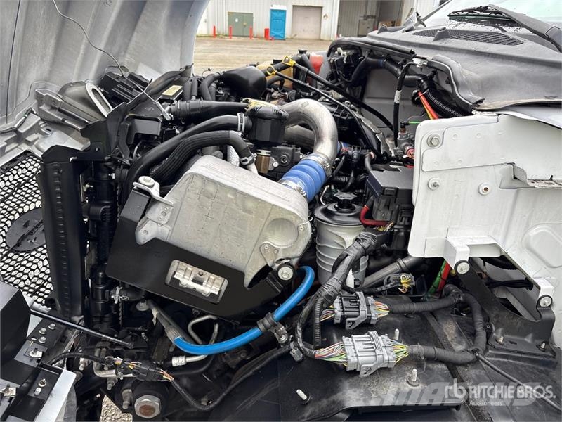 Ford F-750 Cabins and interior