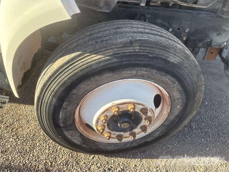 Ford F-750 Tovornjaki za vodo