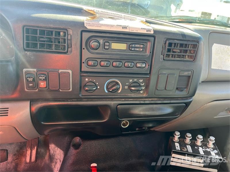 Ford F-750 Ūdens mašīnas