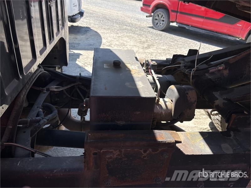 Ford F-750 Sora- ja kippiautot