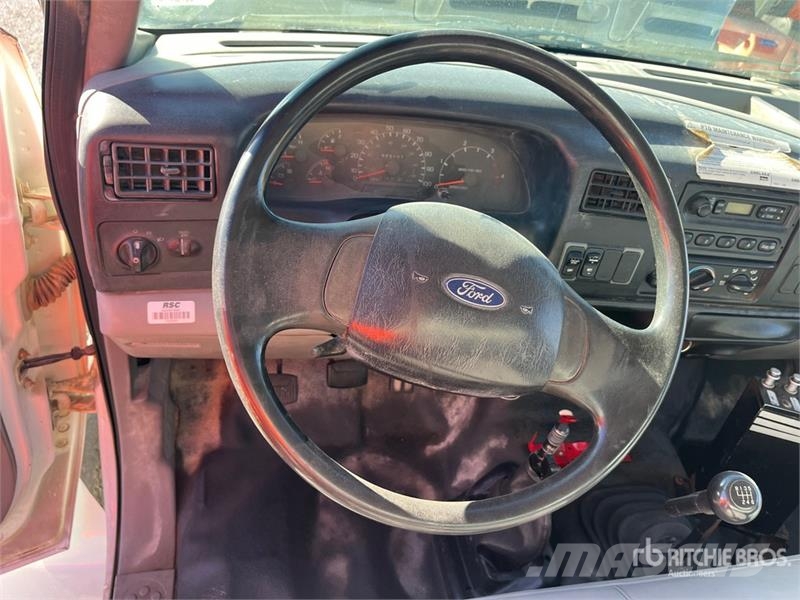 Ford F-750 Ūdens mašīnas