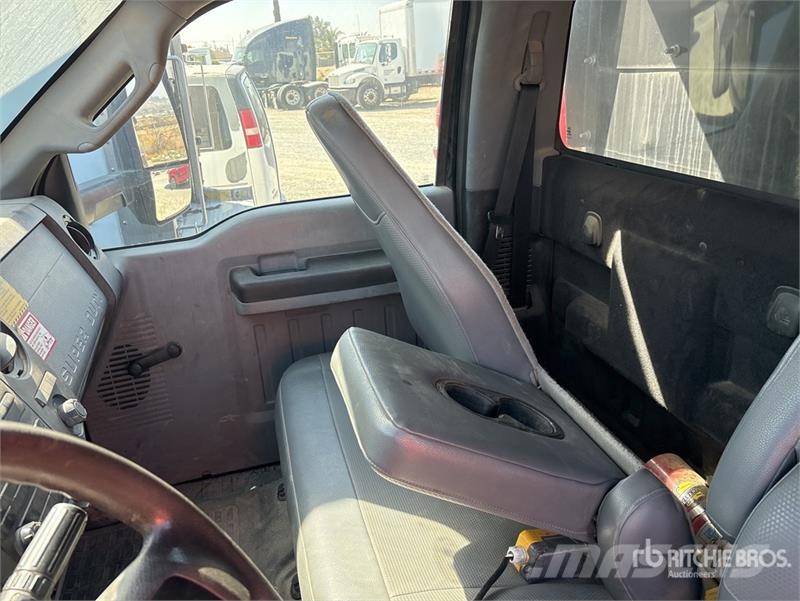 Ford F-750 Sora- ja kippiautot