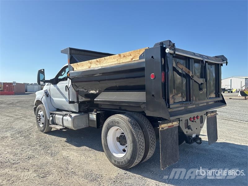 Ford F-750 Tippbilar