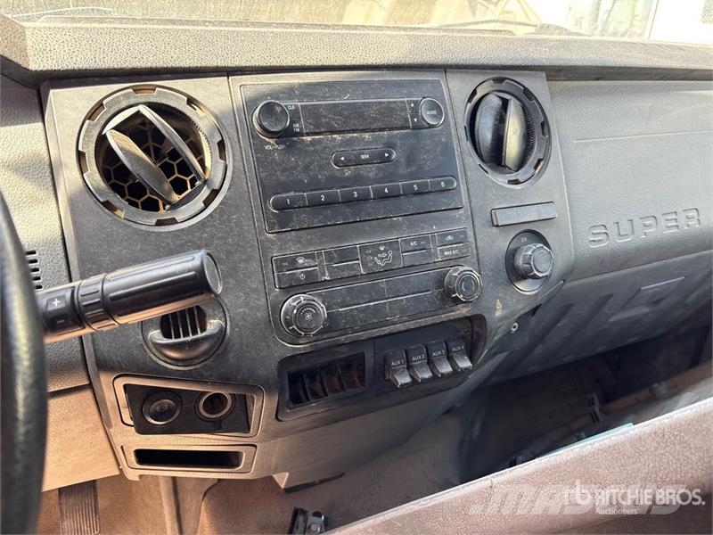 Ford F-750 Sora- ja kippiautot