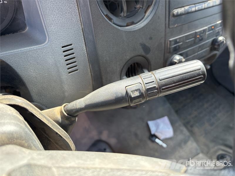 Ford F-750 Sora- ja kippiautot