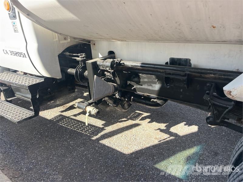 Ford F-750 Tankvogne - vand