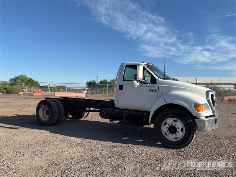 Ford F-750 Kabine i unutrašnjost