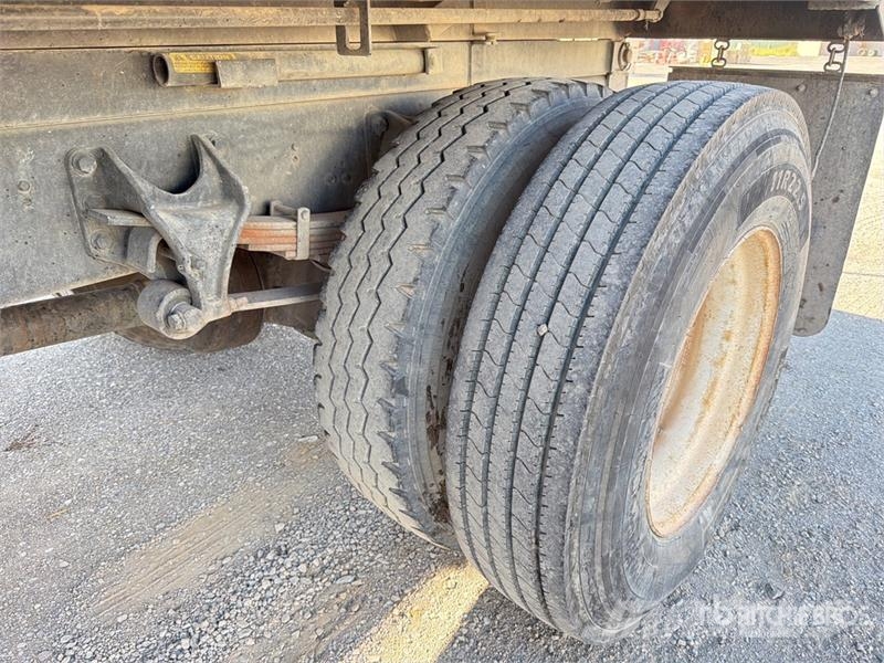Ford F-750 ダンプ