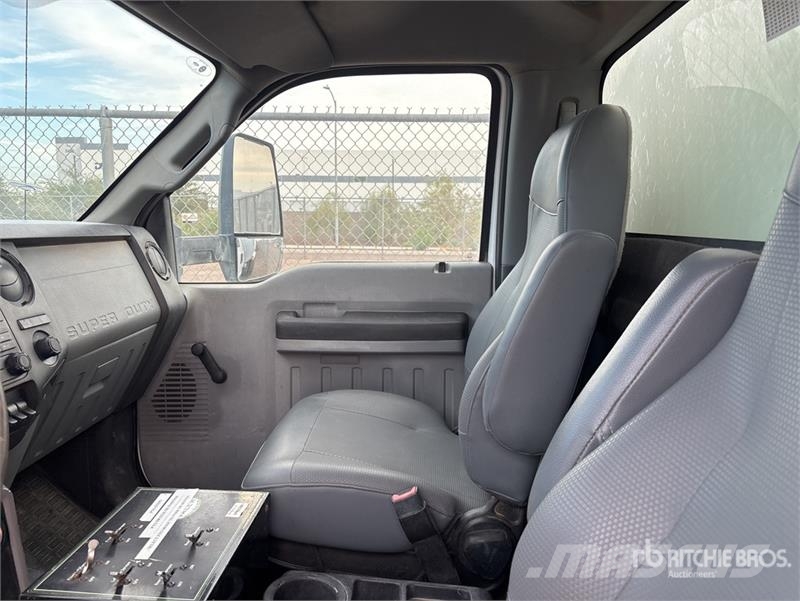 Ford F-750 Wassertanker