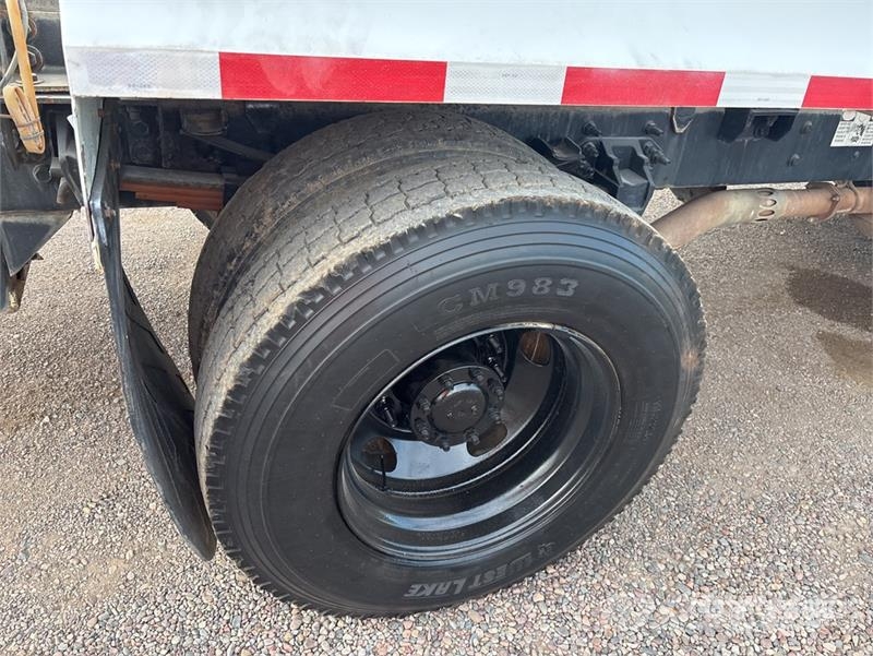 Ford F-750 Wassertanker