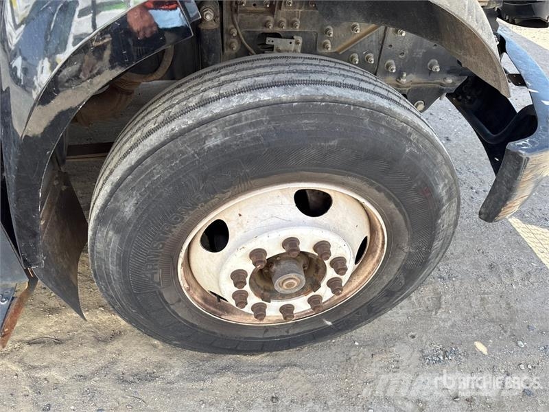 Ford F-750 Sora- ja kippiautot
