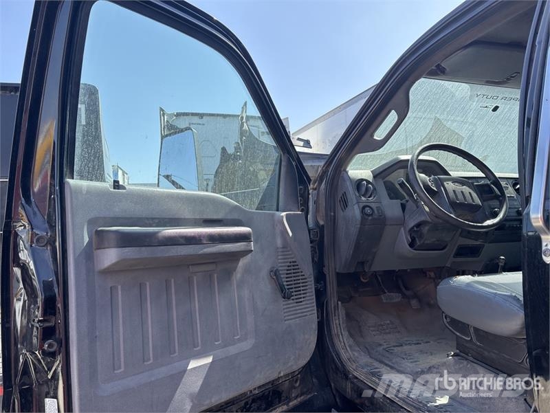 Ford F-750 Sora- ja kippiautot