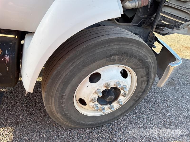 Ford F-750 Kabine i unutrašnjost