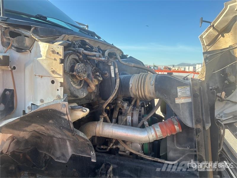 Ford F-750 Tovornjaki za vodo