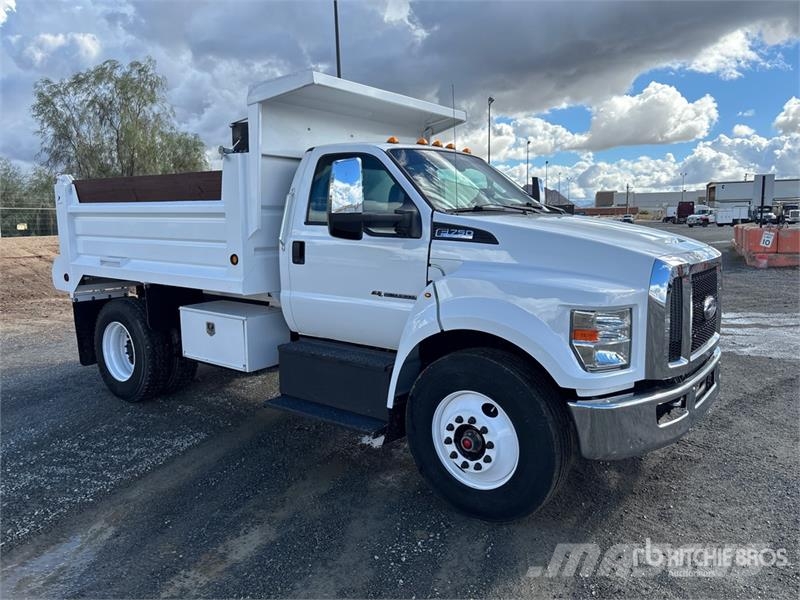 Ford F-750 Tippbilar