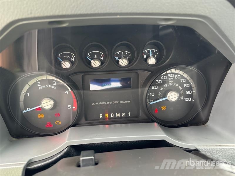 Ford F-750 Cabins and interior