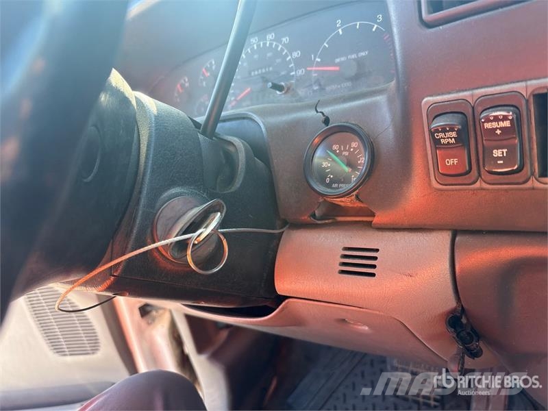 Ford F-750 キャビン及び内装