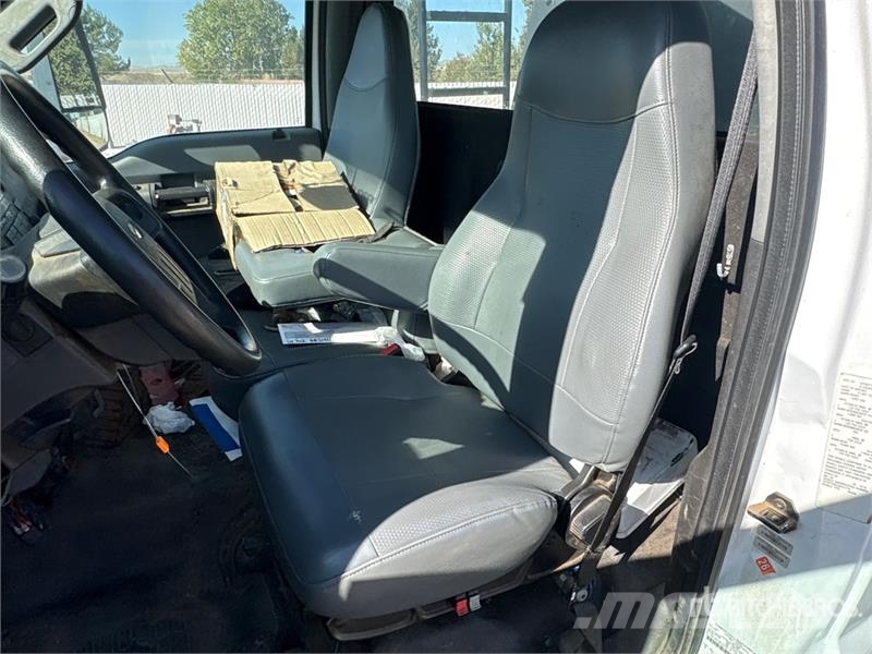 Ford F-750 Автокрани